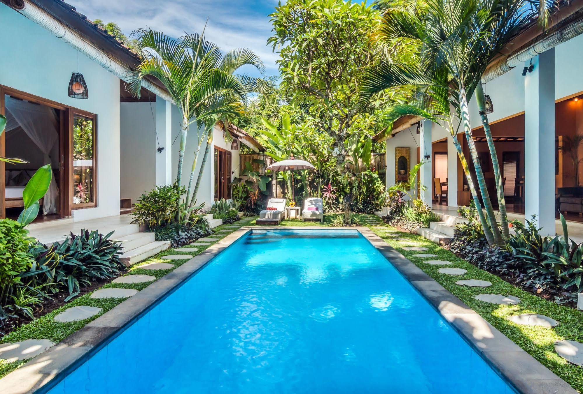 Villa Bisi Seminyak  Ngoại thất bức ảnh