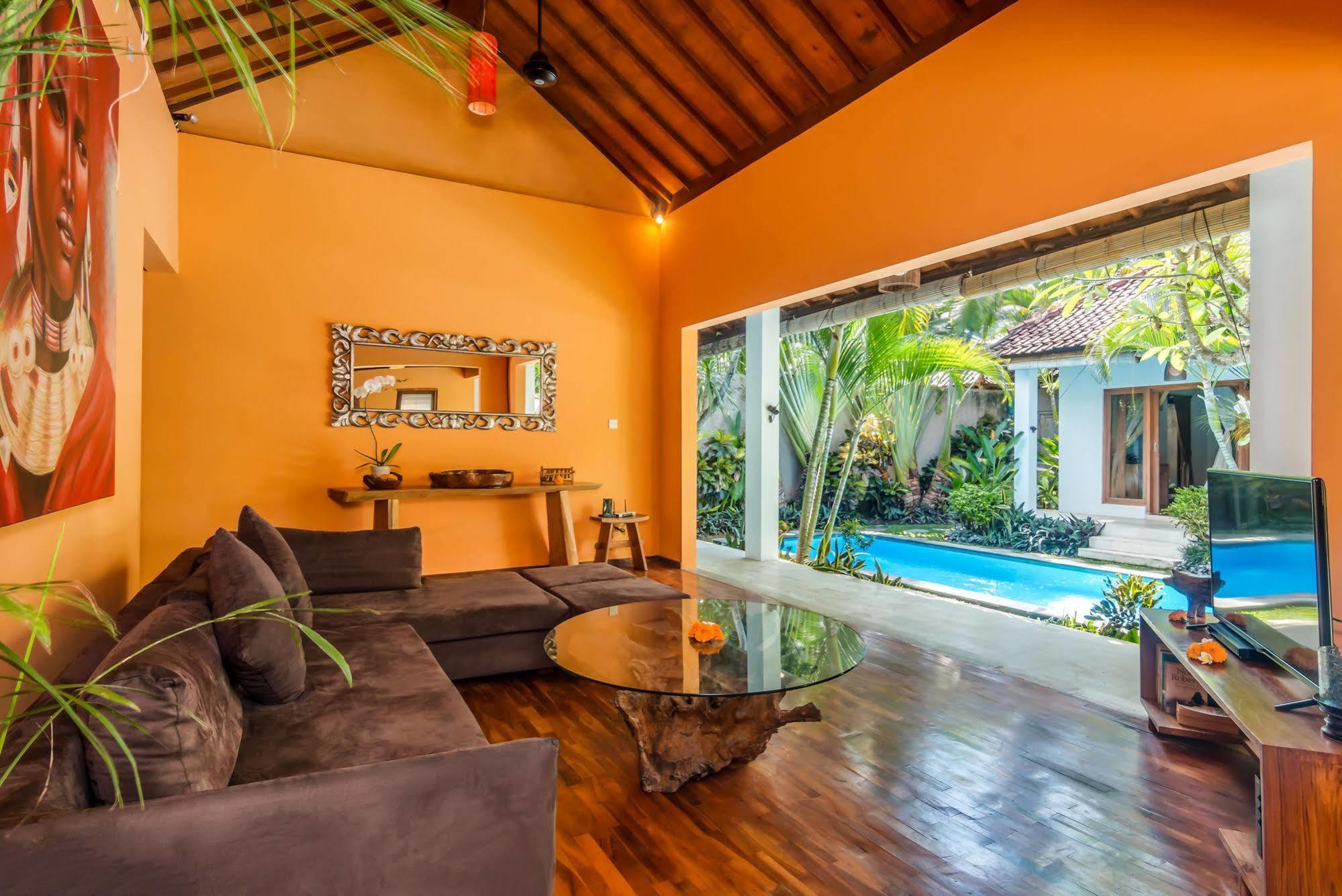Villa Bisi Seminyak  Ngoại thất bức ảnh