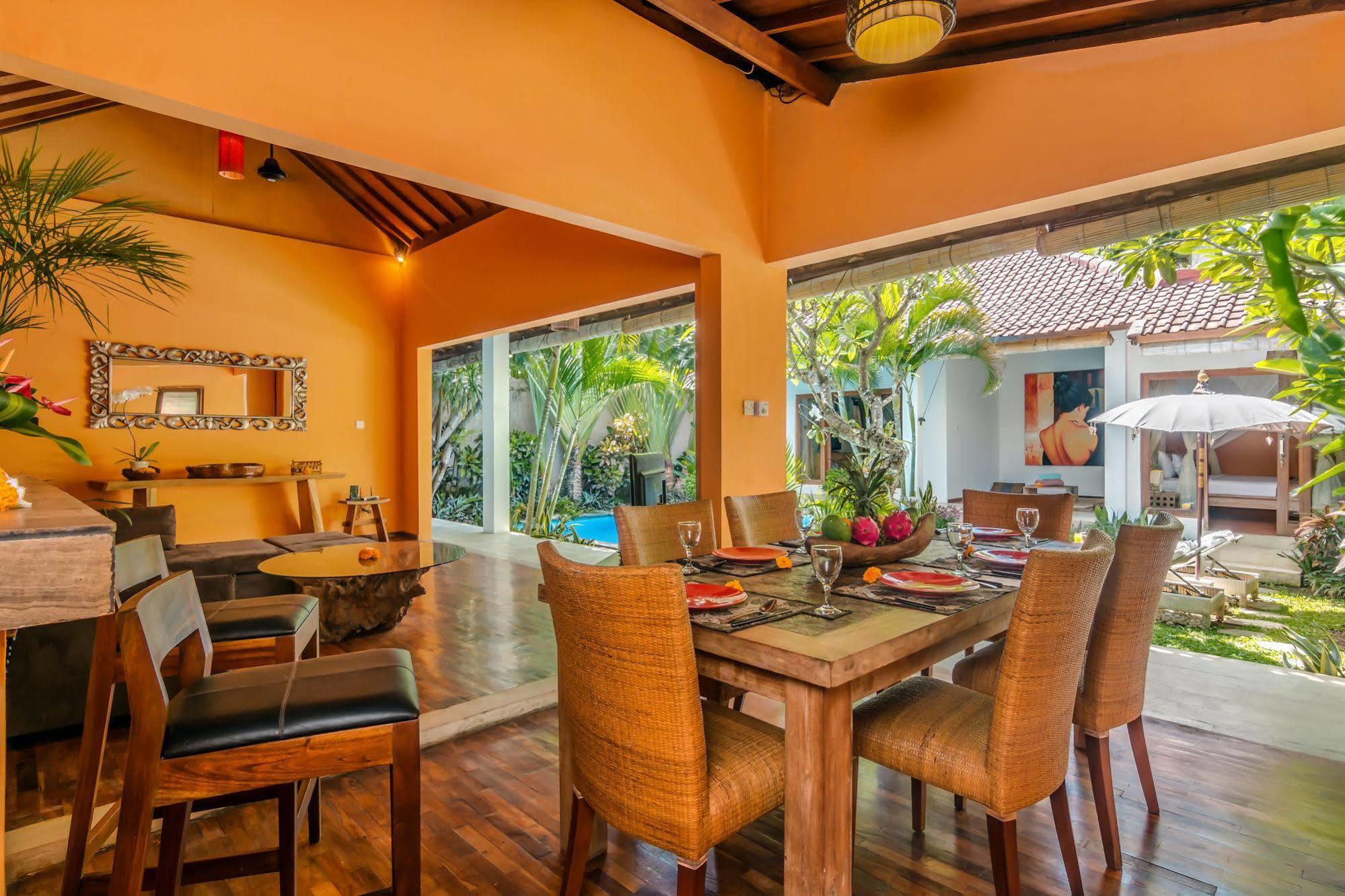 Villa Bisi Seminyak  Ngoại thất bức ảnh