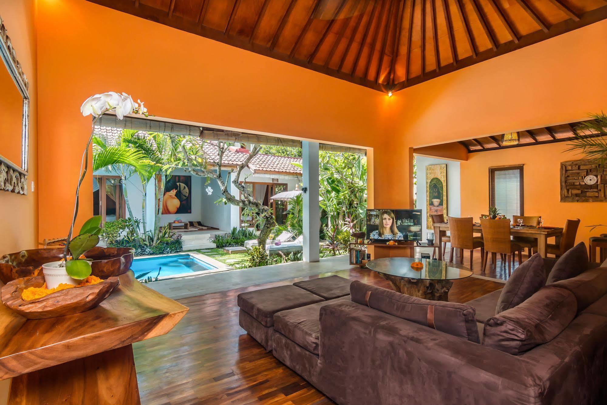 Villa Bisi Seminyak  Ngoại thất bức ảnh