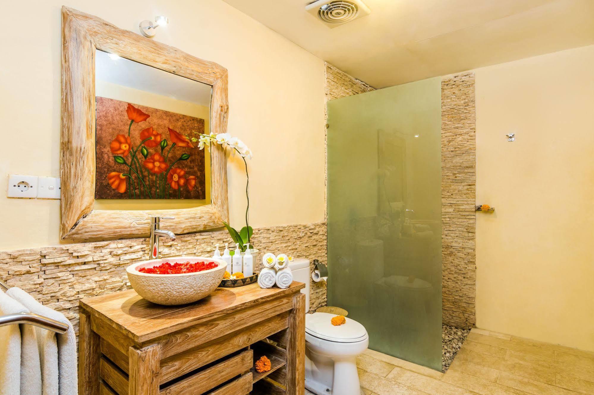 Villa Bisi Seminyak  Ngoại thất bức ảnh