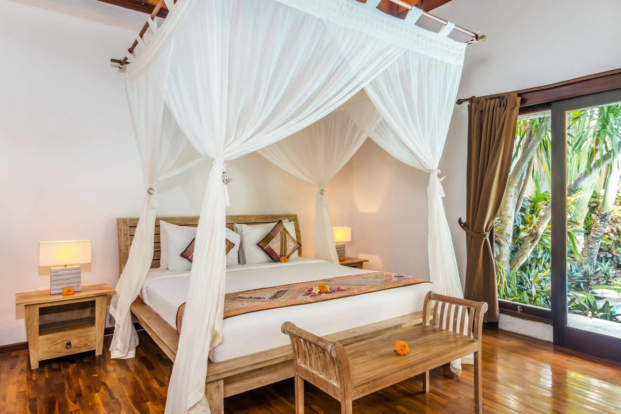 Villa Bisi Seminyak  Ngoại thất bức ảnh